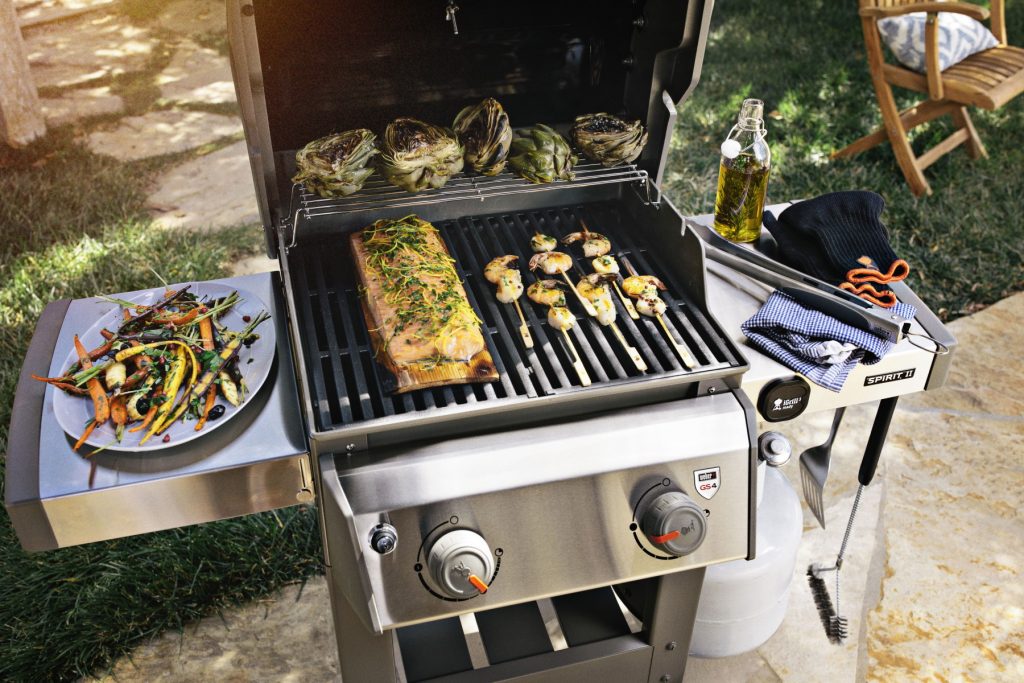 6 Best Gas Grills for under $400 — Reviews and Buying Guide