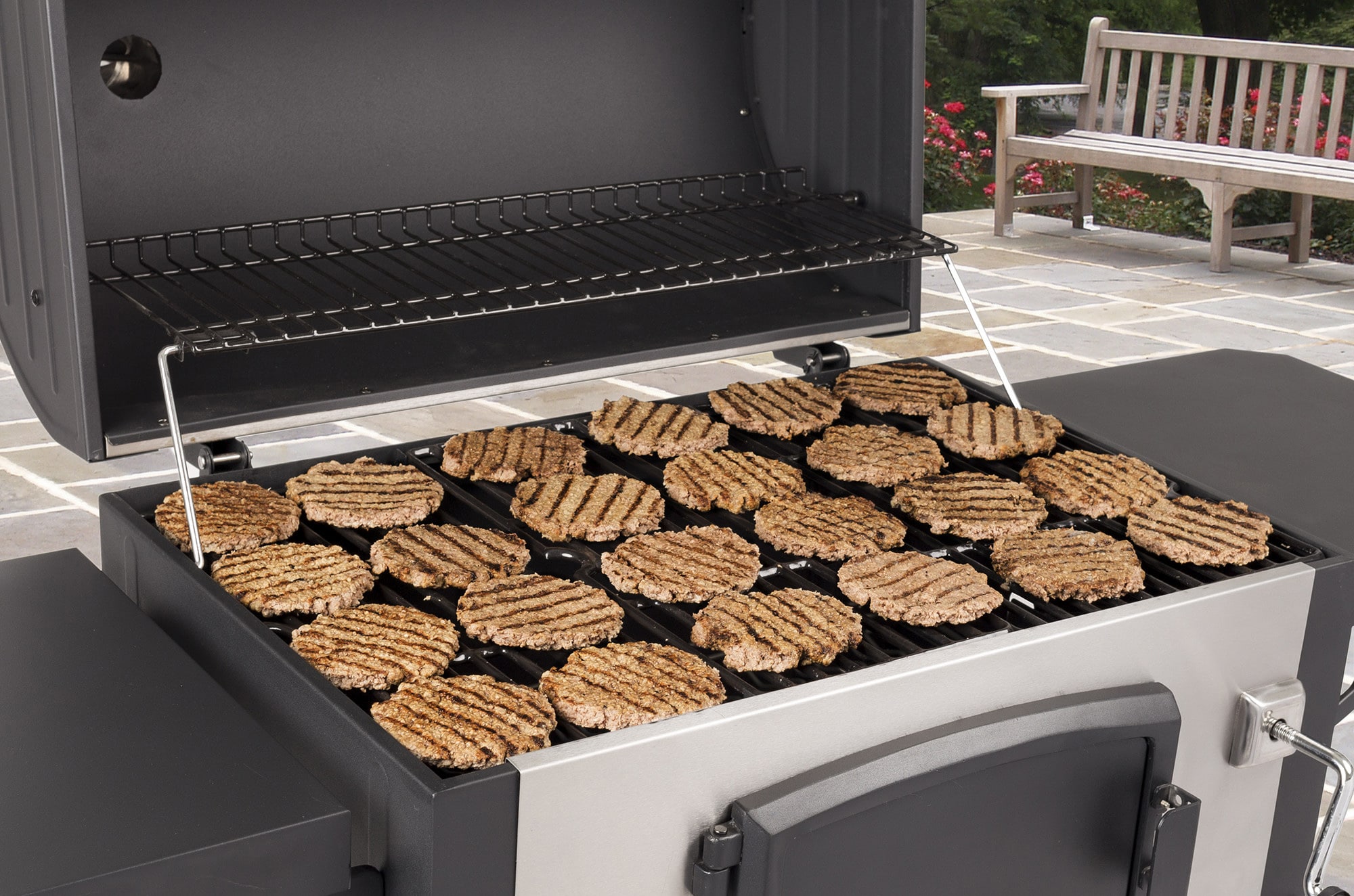 7 Best DynaGlo Grills Reviewed in Detail (Fall 2023)