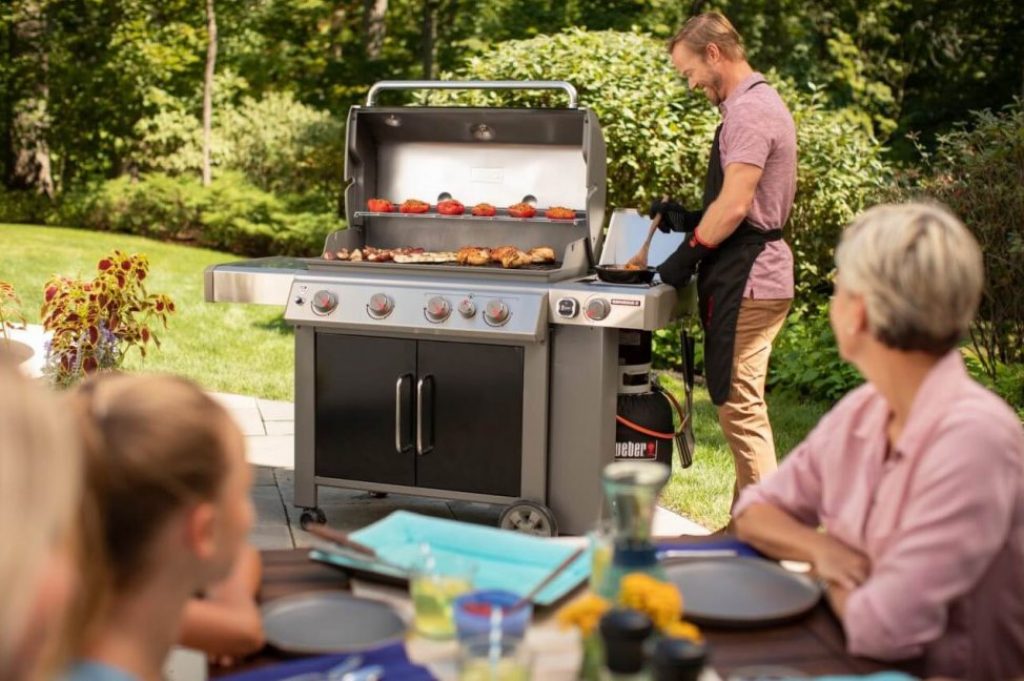10 Best Gas Grills to Make You a Grilling Pro