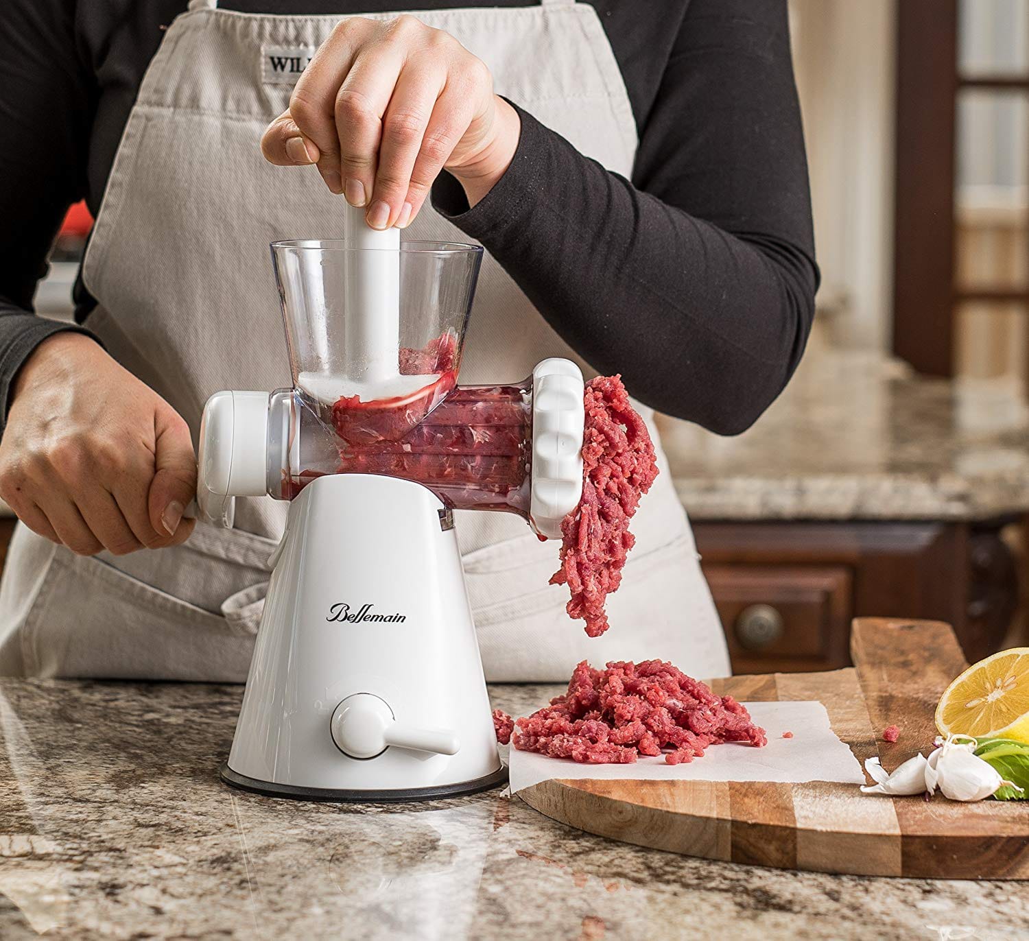 6 Best Meat Grinders Reviewed In Detail (Winter 2024)