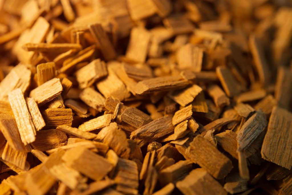 How to Use Wood Chips for Grilling and Smoking