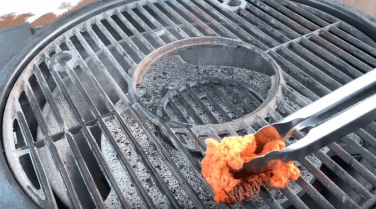 How to Clean a Cast Iron Grill or a Grill Pan - Useful Tips