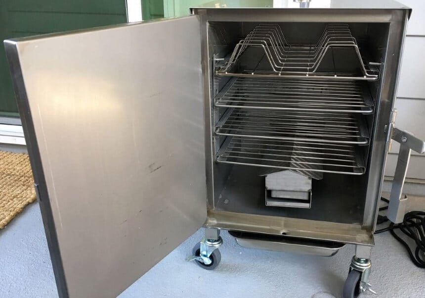 How to Clean an Electric Smoker: Step-by-Step Instructions