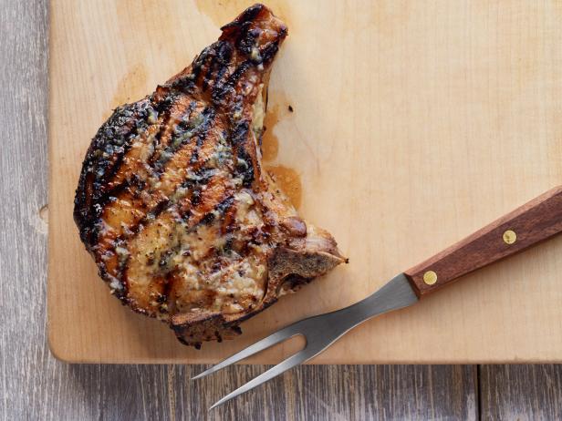 How to Tell when Pork Chops are Done: 3 Methods that Work