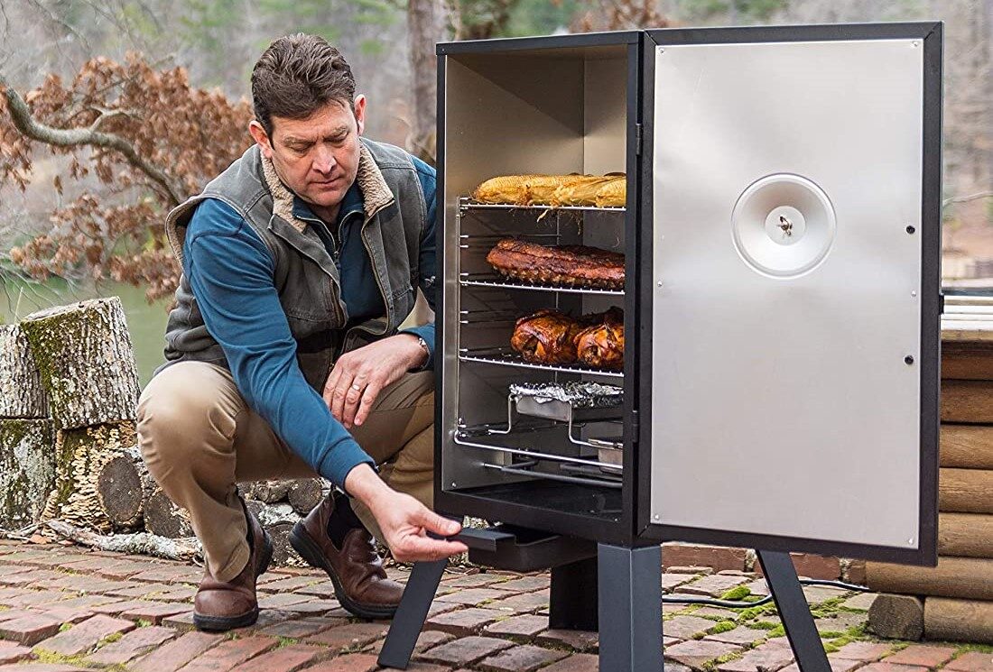 8 Best Small Electric Smokers (Fall 2023) – The Ultimate Guide