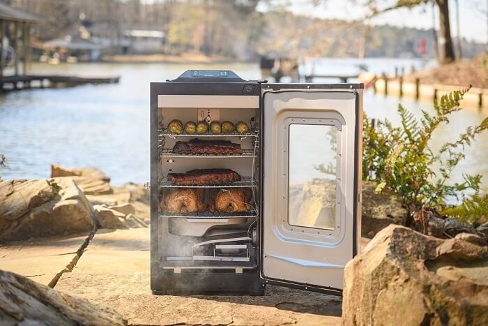 5 Best Vertical Pellet Smokers Saving Space and Adding That Amazing Flavor to Your Foods (Spring 2023)
