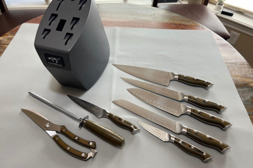 7 Best Knife Sets Under $300 - A Guide for the Culinary Artist on a Budget