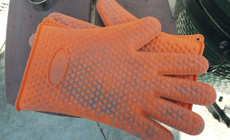 Heat resistant gloves