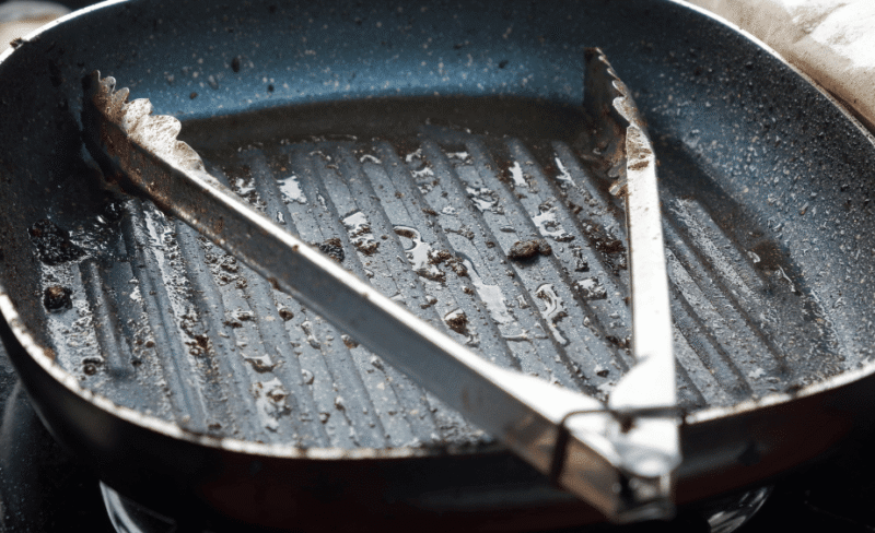 best grill pan with grease image